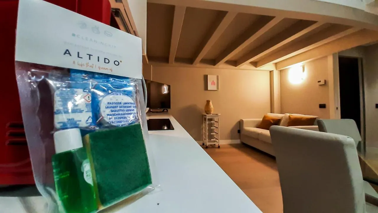 شقة Joivy Superb Loft For 4 Near Sempione Park ميلان 0*,  إيطاليا